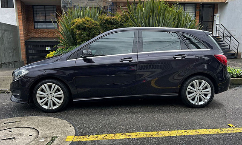 Mercedes-Benz Clase ...