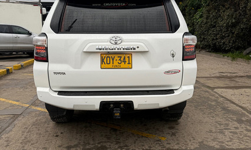 Toyota 4Runner 4.0 S...