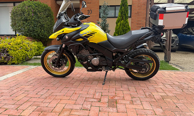 Moto Vstrom 650 Xt M...