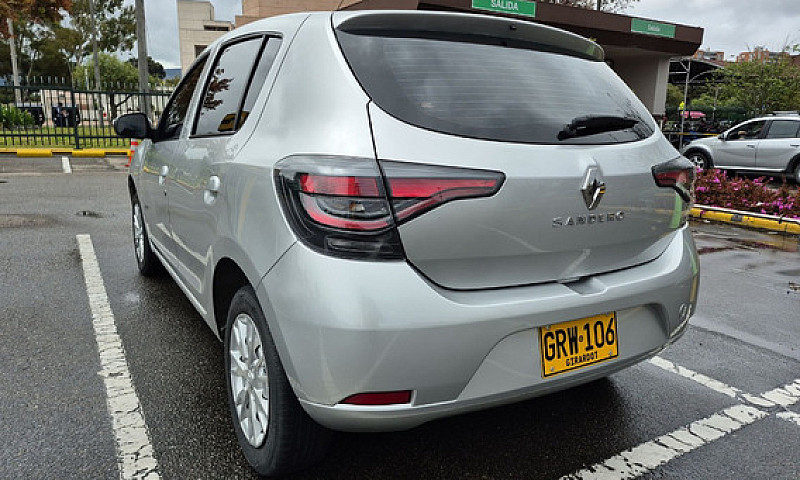 Renault Sandero 1.6 ...