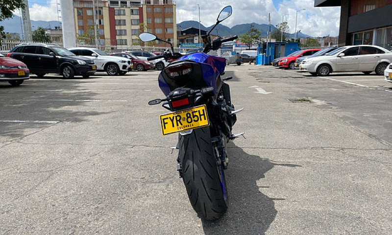 Yamaha Mt09 2025...