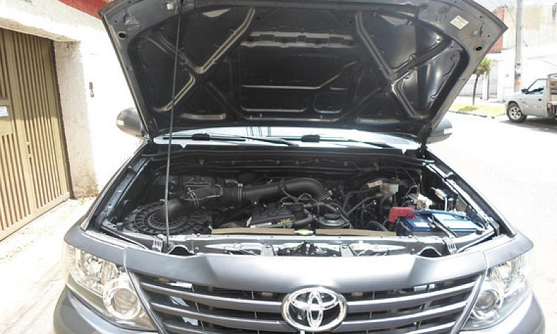 Toyota Fortuner Sr5 ...