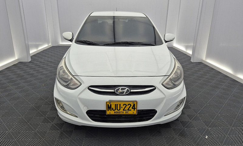 Hyundai Accent 1.6 P...