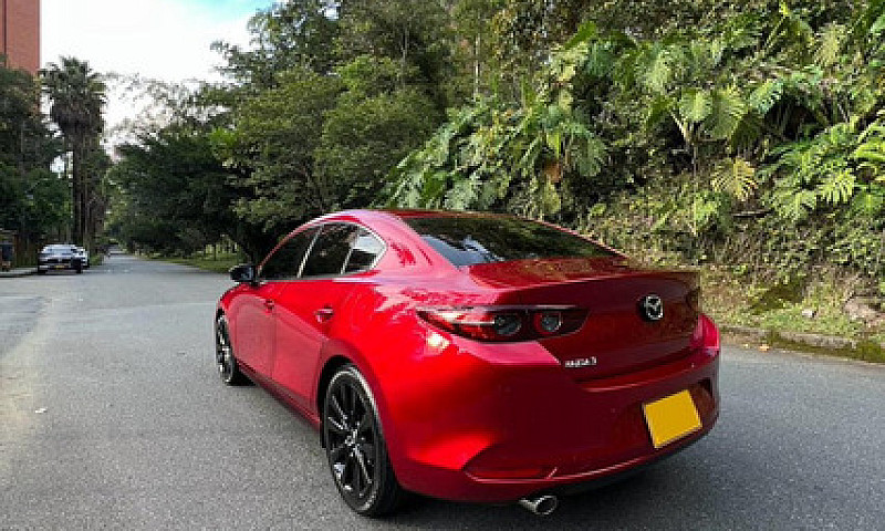 Mazda 3 2.5 Grand To...