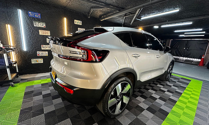 Volvo Ec40 Recharge ...