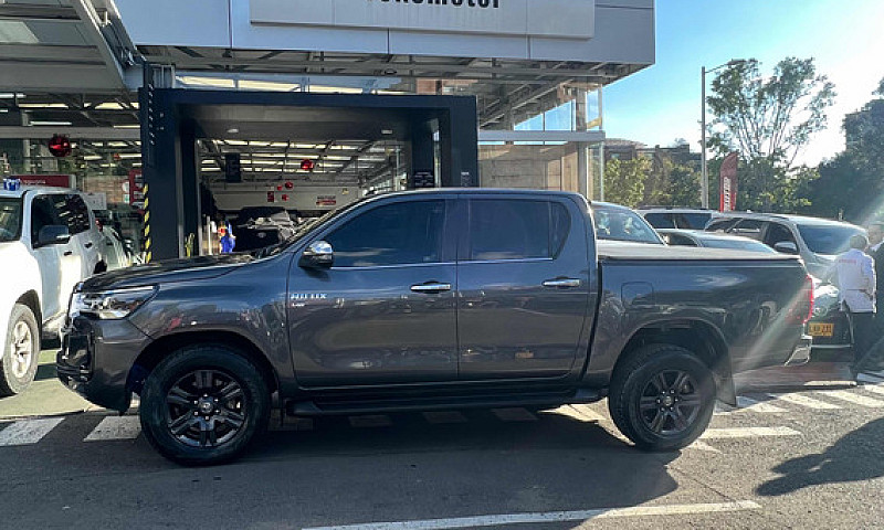 Toyota Hilux 4.0...