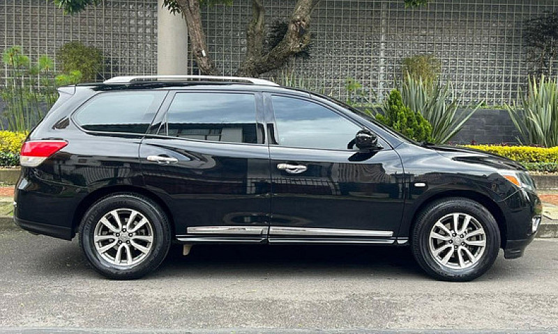 Nissan Pathfinder 3....