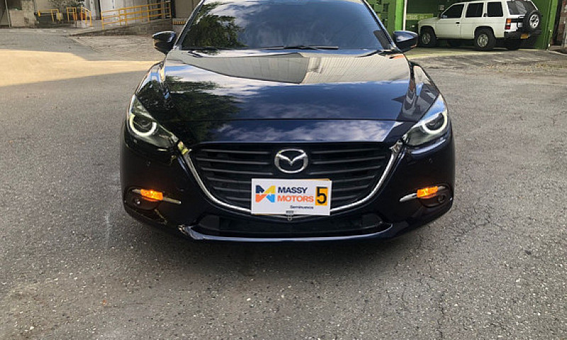 Mazda 3 2.0 Touring...