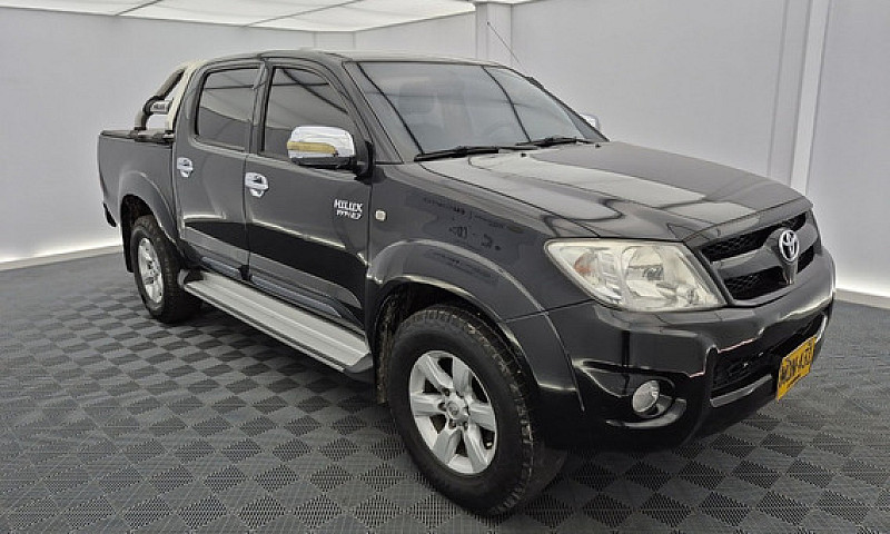 Toyota Hilux 2.7...