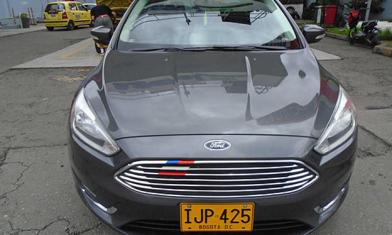 Ford Focus 2.0 Titan...