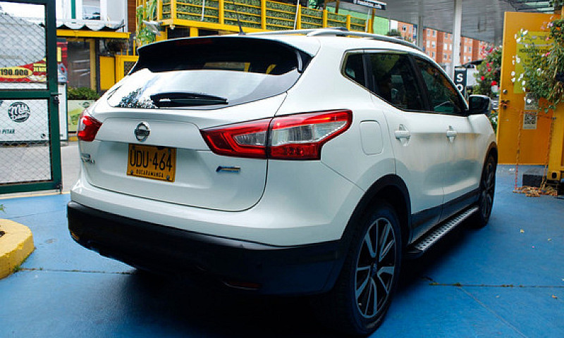 Nissan Qashqai 2.0 E...