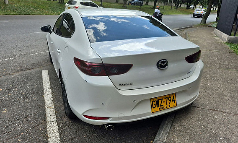 Mazda 3 2.0 Touring ...
