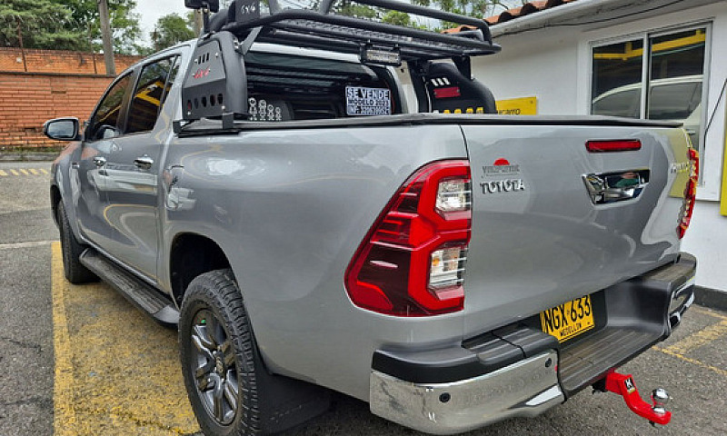 Toyota Hilux 2.4 Mt ...