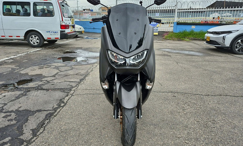 Yamaha Nmax Connecte...