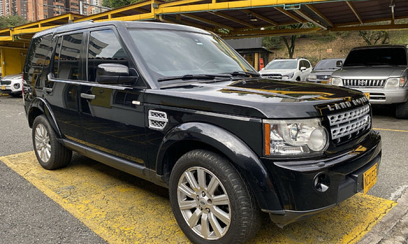Land Rover Discovery...