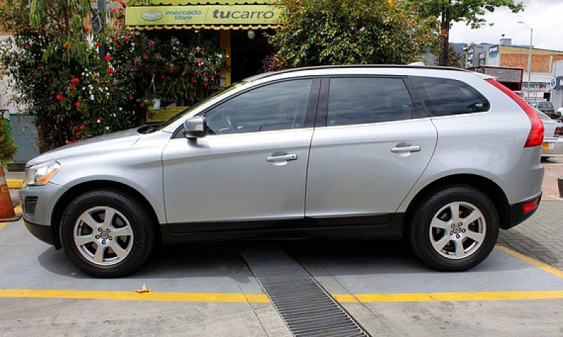 Volvo Xc60 2.0 T5 At...
