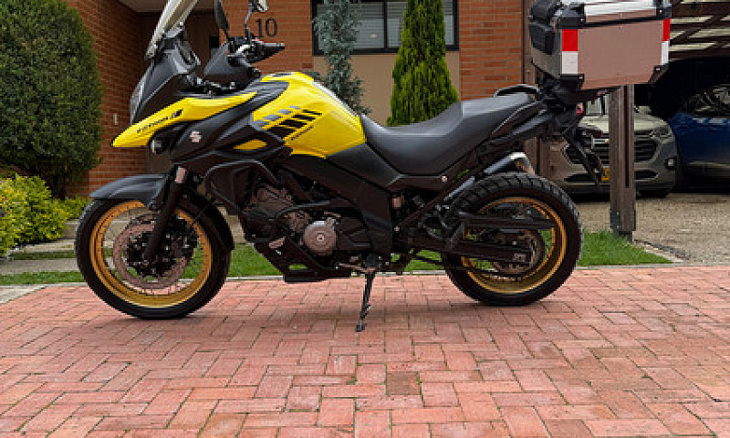 Moto Vstrom 650 Xt M...