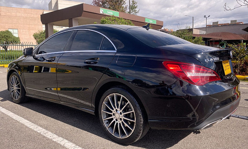 Mercedes-Benz Clase ...