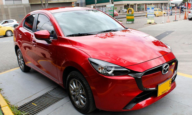 Mazda 2 Touring Seda...