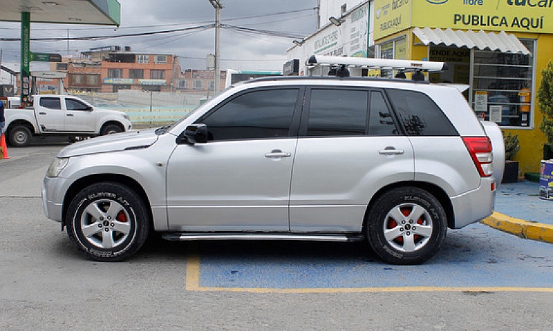 Suzuki Grand Vitara ...