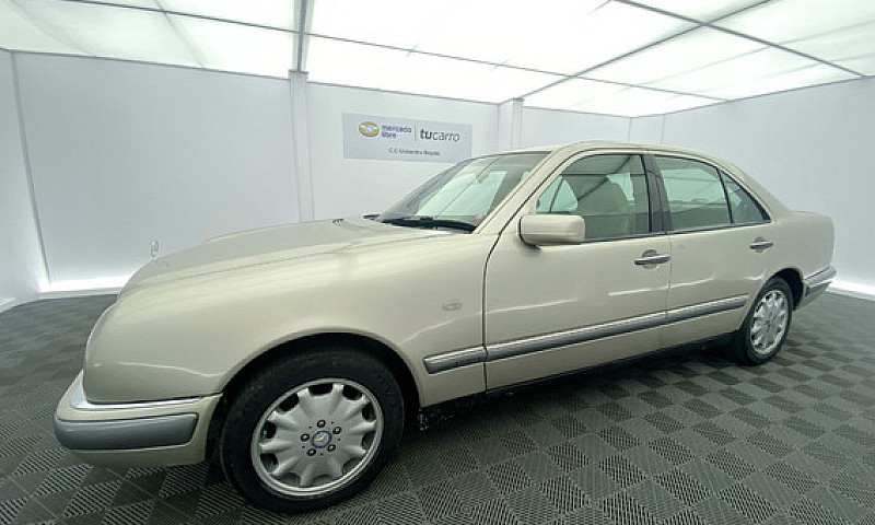 Mercedes-Benz Clase ...