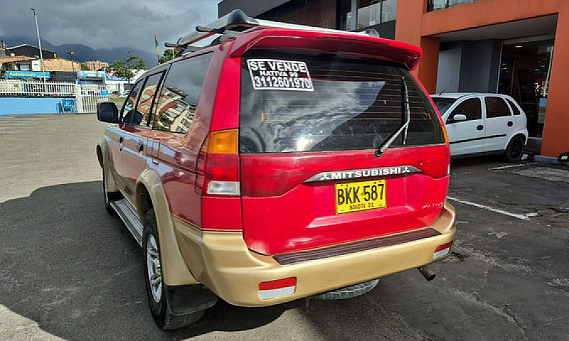 Mitsubishi Nativa 3....