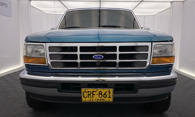 Ford F-150 5.0 Xlt 4...