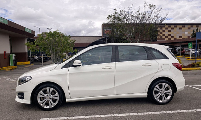 Mercedes-Benz Clase ...