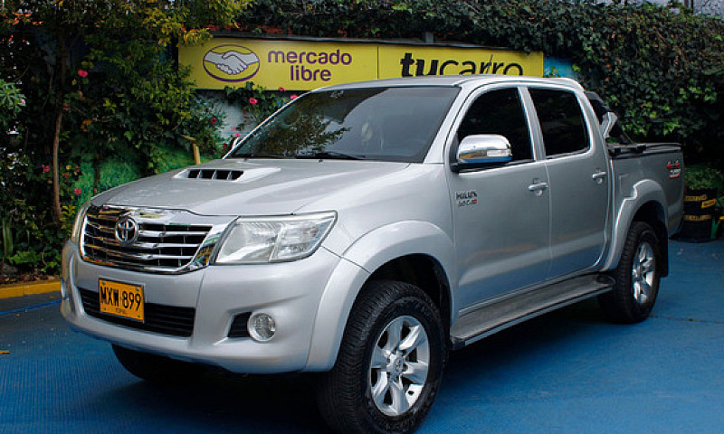 Toyota Hilux Vigo D4...
