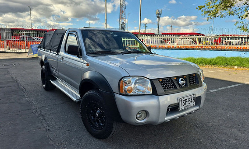 Nissan Np300 Frontie...