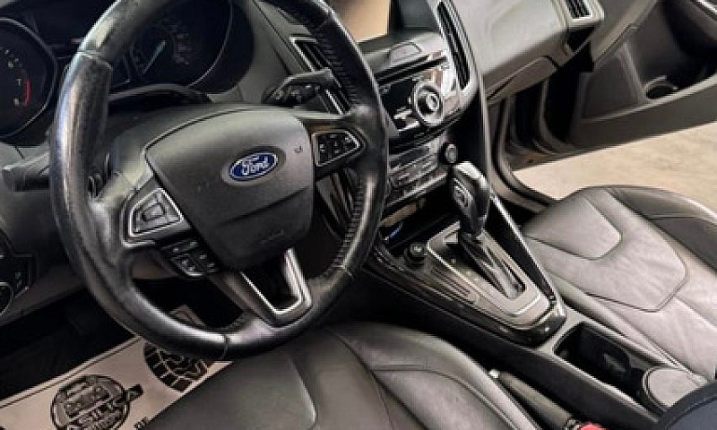 Ford Focus 2.0 Titan...