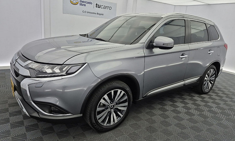 Mitsubishi Outlander...