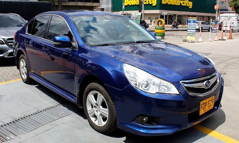 Subaru Legacy 2010...