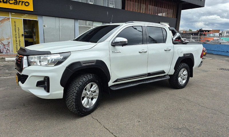 Toyota Hilux 2.8 At ...