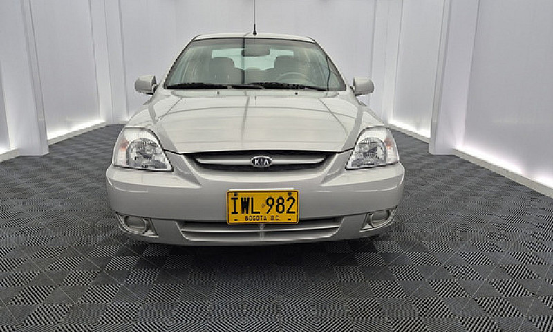 Kia Rio Stylus Ls 1....