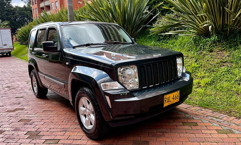Jeep Cherokee 3.7 Sp...
