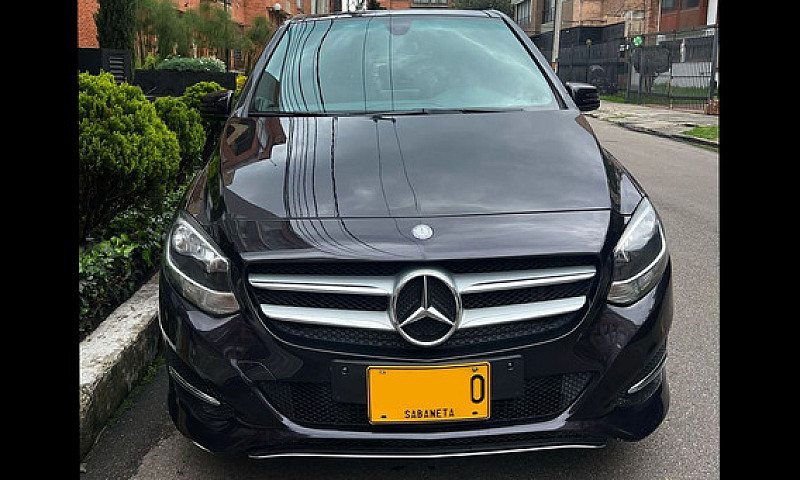 Mercedes-Benz Clase ...