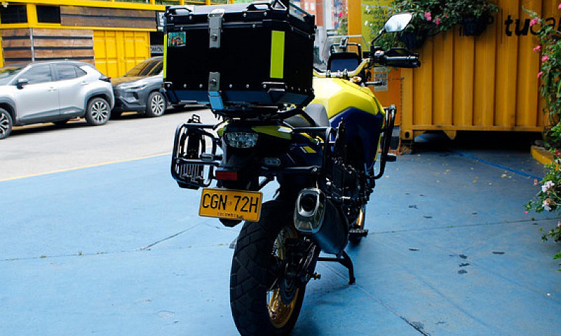 Suzuki V-Strom 800 D...
