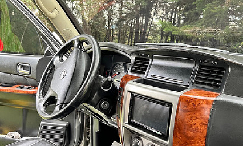 Nissan Patrol 3.0 Y6...