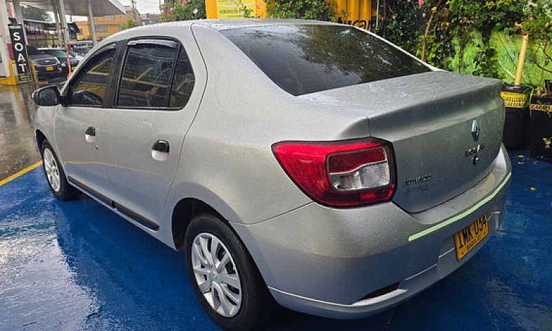 Renault Logan Expres...