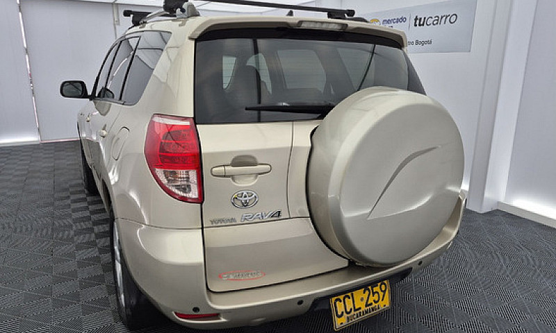 Toyota Rav4 2.4 Impe...