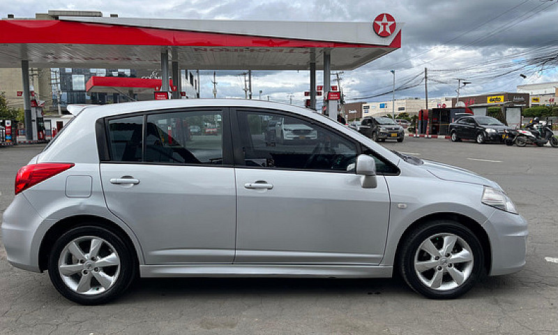Nissan Tiida 1.8Cc A...