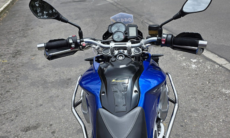 Hermosa Moto Doble P...