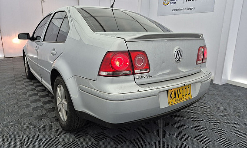 Volkswagen Jetta 2.0...