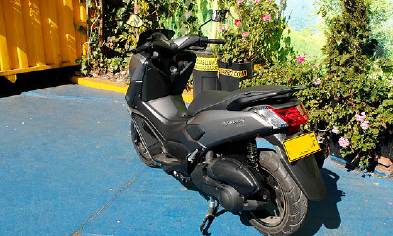 Yamaha N-Max 2021...