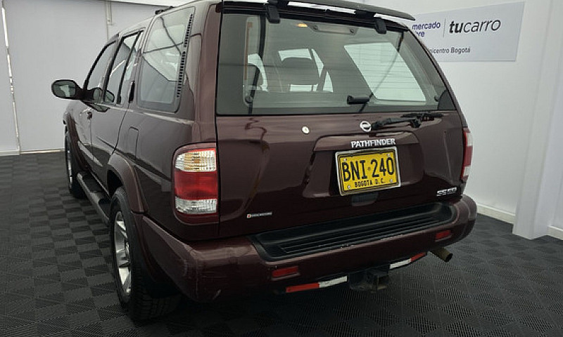 Nissan Pathfinder 3....