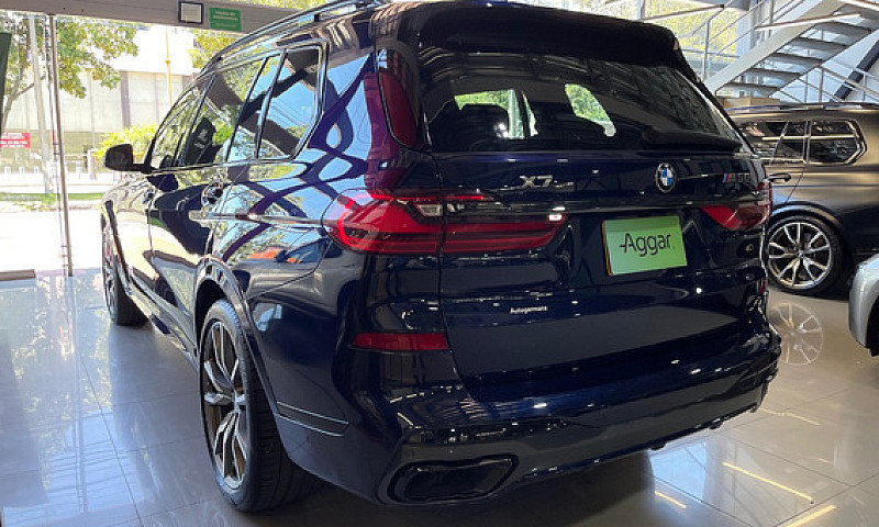 Bmw X7 M50I...