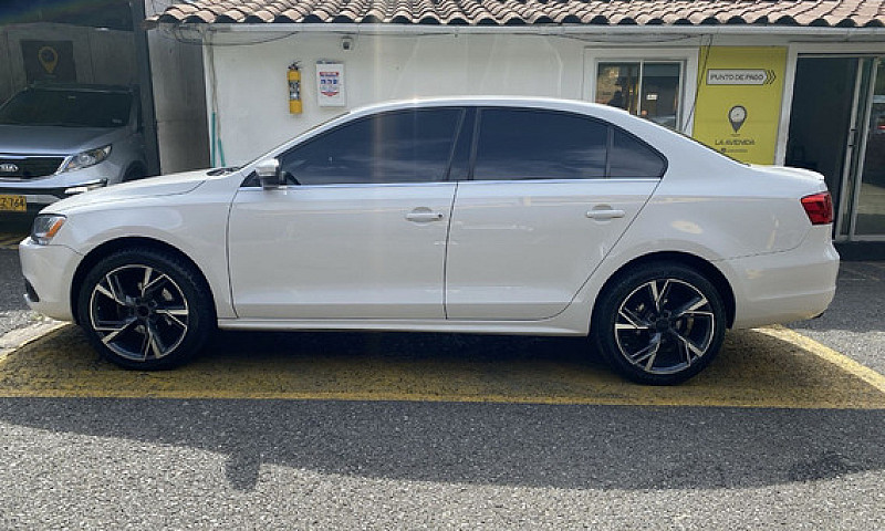 Volkswagen Jetta 2.5...