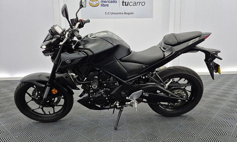 Yamaha Mt 03 ...