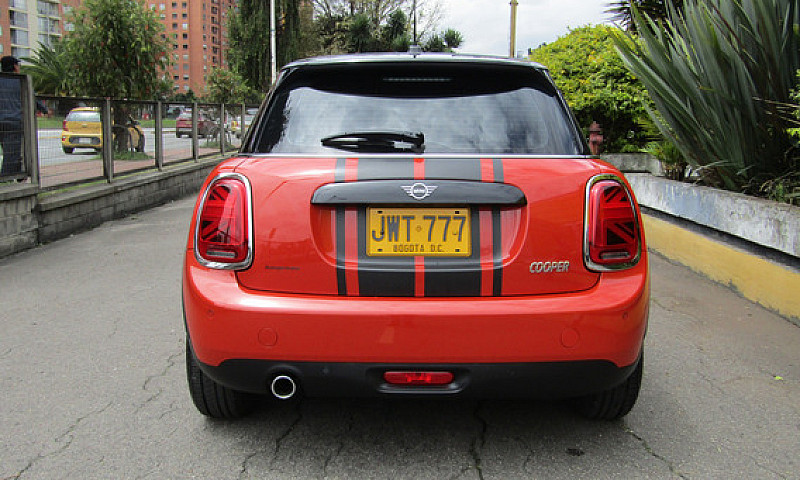 Mini Cooper 1.5 T F5...
